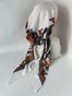 Бандана с имитацией платка белая с большими цветами bandanahustkat-bila-7 фото 3
