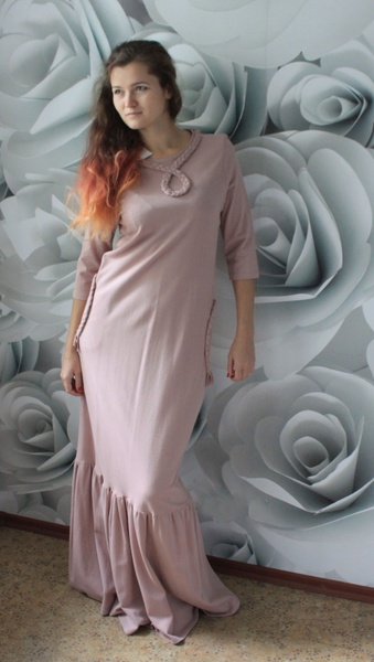 Платье Коса оттенка Розовая пудра фото