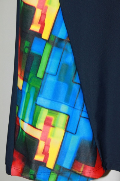 Купальна сукня пряма темно-синя з різнокольоровим принтом фото