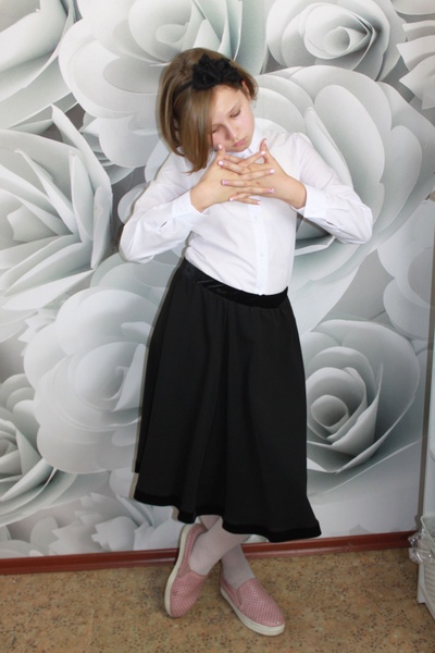 Чорна дитяча спідниця шкільна Канті (з велюровим кантом) фото