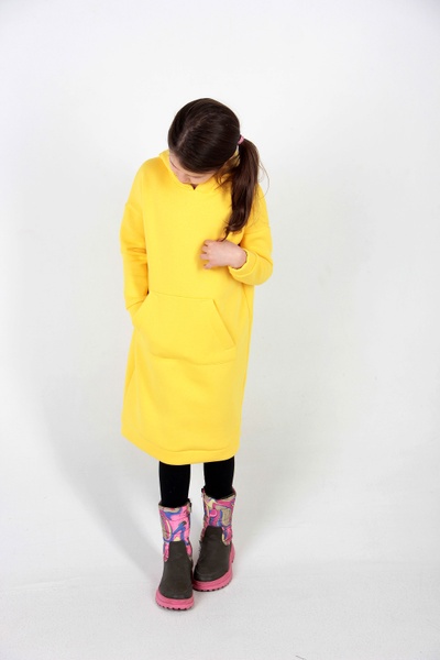 Жёлтое детское платье-худи с начесом с подкладкой "Лего" в капюшоне фото
